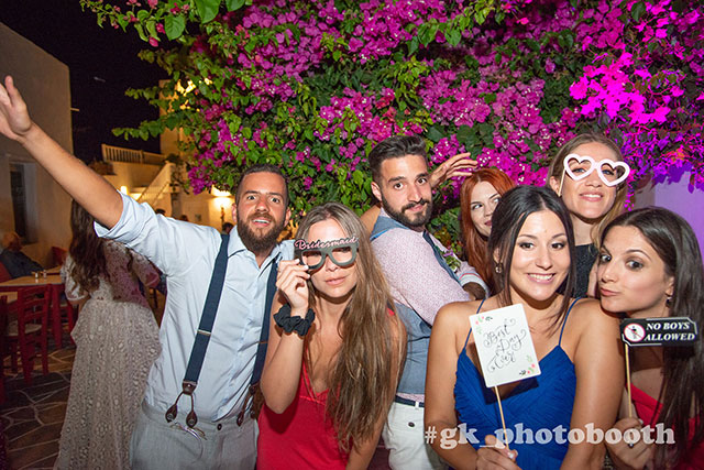 Υπηρεσία photobooth στη Σίφνο